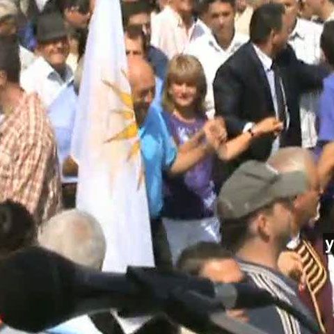 Traian Băsescu a dansat la Zilele Culturii Aromâne, la Tulcea - VEZI VIDEO