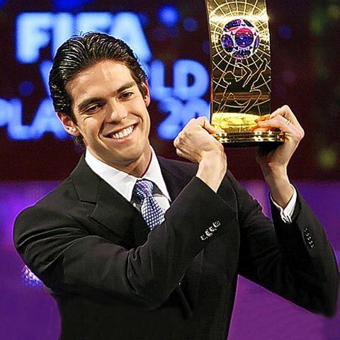 Kaka: "Sunt un jucător mai complet decât Maradona!"