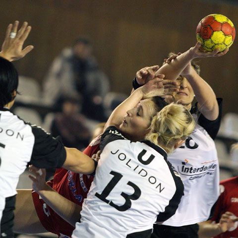 Handbal - Rezultatele primei etape ale Ligii Naţionale feminine