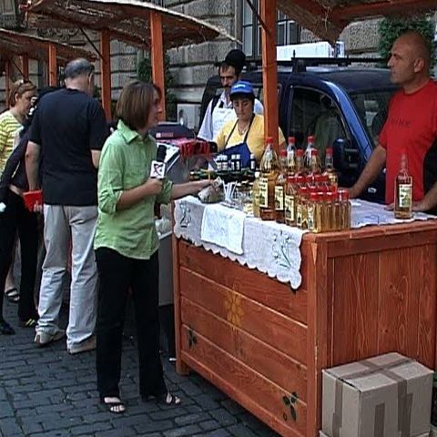 O piaţă volantă a fost organizată în curtea Ministerului Agriculturii