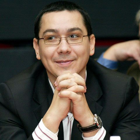 Ponta susţine că demisionează dacă Monica Macovei dovedeşte acuzaţiile de corupţie la adresa sa