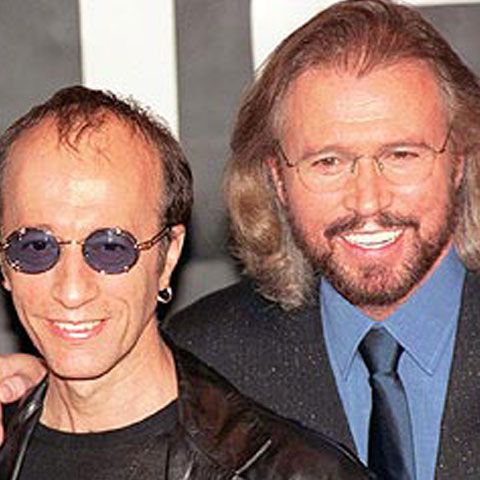 Bee Gees se întoarce în showbiz, în formula de duet