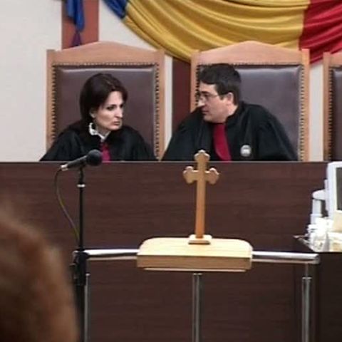 Un cetăţean a depus plângere penală împotriva magistraţilor, nemulţumit de protestul acestora