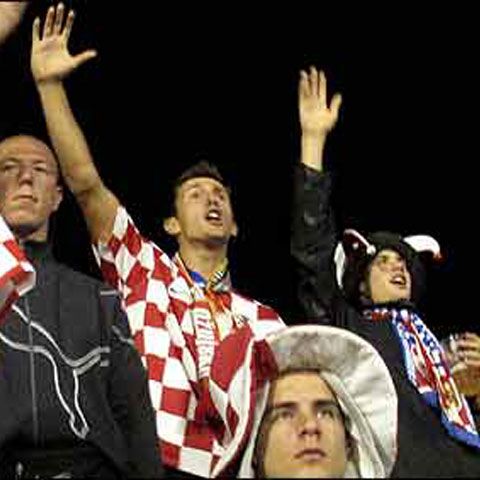 The Sun: Şefii fotbalului croat încurajează manifestările fasciste ale suporterilor