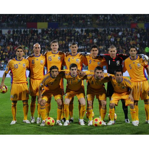 SONDAJ REALITATEA.NET: Naţionala lui Răzvan Lucescu vs. Naţionala preşedinţilor