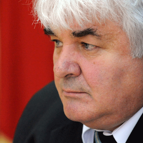 Simirad (PSD): Geoană, un şmecheraş de Bucureşti care nu poate controla situaţia conflictuală din România