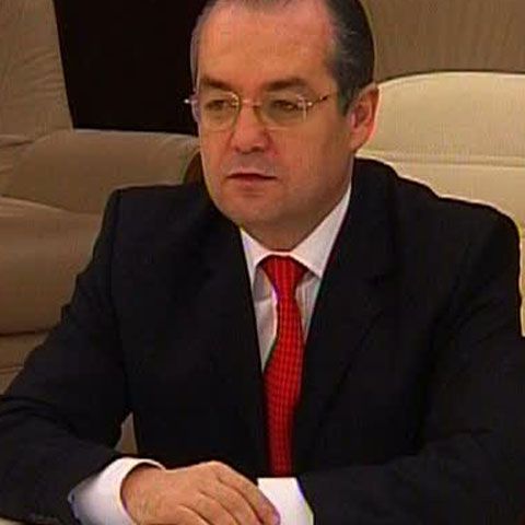 E. Boc: Sporul de vechime nu dispare din noua grilă de salarizare