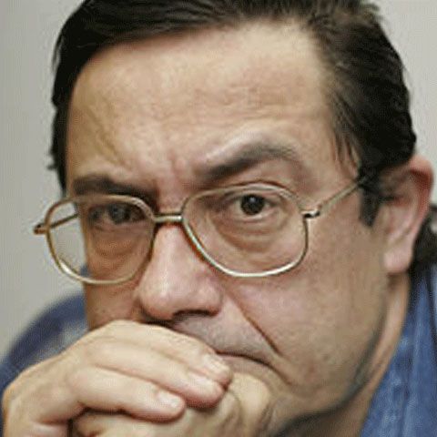 Cristian Teodorescu: Soluţia Dorin Tudoran: lacătul pe blog. Ciudat!