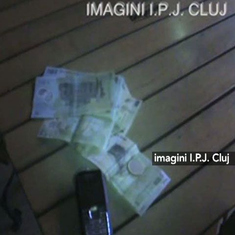 Doi bărbaţi au cerut o răscumpărare de 800.000 lei pentru viaţa unei femei şi a unui bebeluş