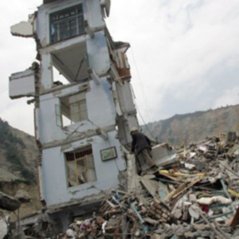 Duminică ar fi trebuit să aibă loc "cutremurul gigant" care ar fi purificat omenirea şi care ne-ar fi arătat a cincea dimensiune