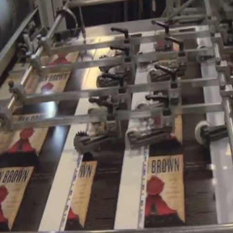 Romanul păzit al lui Dan Brown nu mai e un secret: un extras de câteva zeci de pagini a ajuns în presă