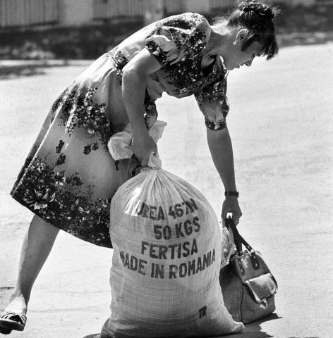 Expoziţie de fotografie Andrei Pandele  cu ocazia premierei Amintirilor din Epoca de Aur