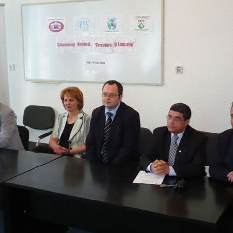 Consilierii PSD şi PNL l-au revocat din funcţie pe vicepreşedintele PD-L al Consiliului Judeţean Iaşi