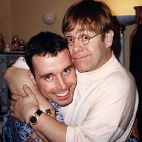 Legile din Ucraina nu îi permit lui Elton John să adopte un copil