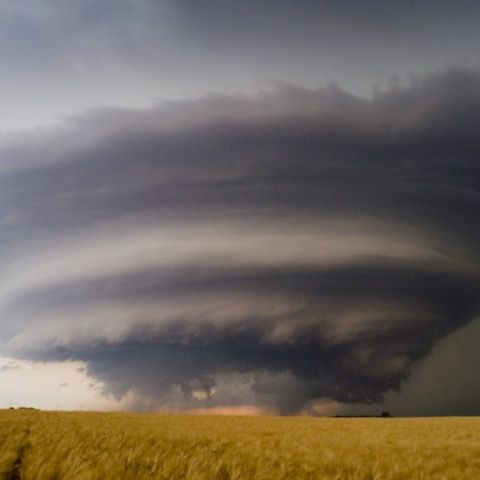 Imagini incredibile surprinse de un vânător de tornade - VEZI GALERIE