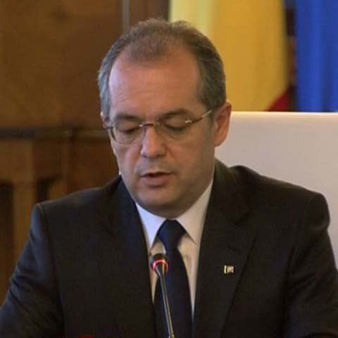 Boc: Declar, în mod oficial, că Guvernul îşi asumă răspunderea asupra celor trei proiecte de lege - VEZI FORMA FINALĂ 