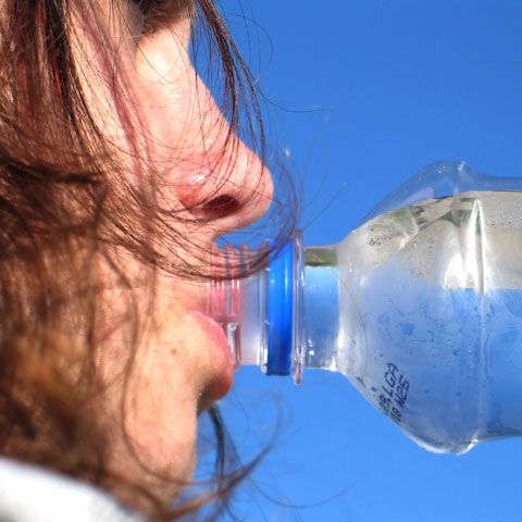 Stil de viaţă sănătos: Apa, beneficiile asupra sănătăţii