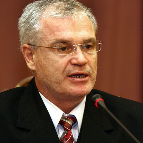 Nicolicea propune ca un magistrat cercetat disciplinar să nu se pensioneze până nu e gata ancheta 