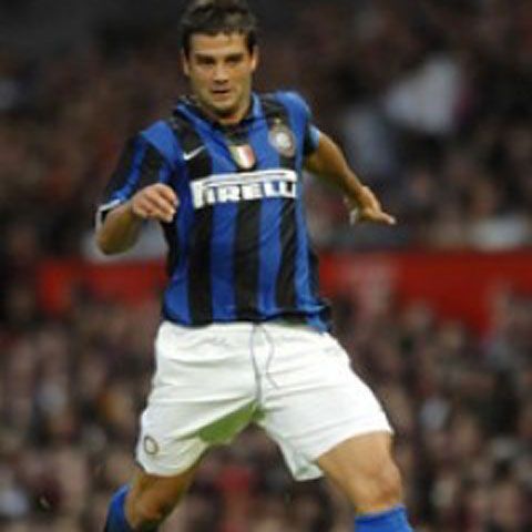 Cristi Chivu, cel mai bun jucător din meciul cu Barcelona