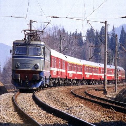 Peste 160 de reparatori de locomotive din Cluj au încetat lucrul pentru că nu şi-au primit salariile