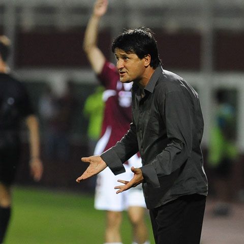 Falub: "Am făcut un joc execrabil şi am luat goluri de cascadorii râsului"