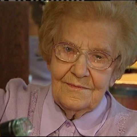 Cea mai bătrână crâşmăriţă din lume are 95 de ani 