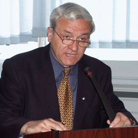 Preşedintele Consiliului Judeţean Braşov a fost tratat la Festivalul Berii... cu un pahar în faţă