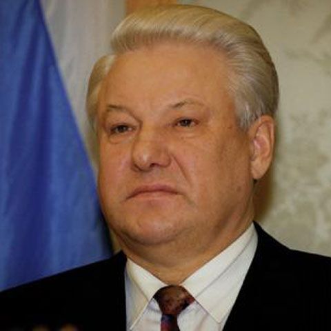 Elţîn şi-a trăit ultimii ani într-o "colivie aurită" la ordinul lui Putin, spune un fost premier