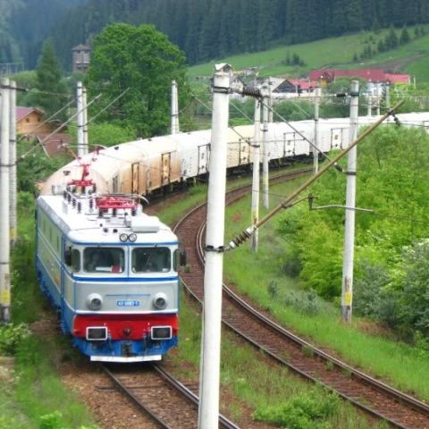 1.000 de puncte periculoase, care pot provoca oricând o tragedie, au fost identificate pe căile ferate din România