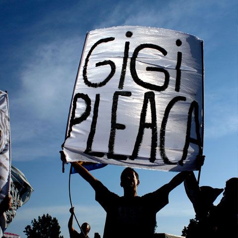 Suporterii stelişti susţin că au găsit investitori care vor să cumpere clubul  