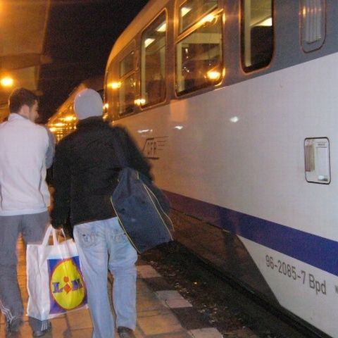 CFR va plăti despăgubiri călătorilor pentru întârzierile trenurilor şi accidentele de pe calea ferată