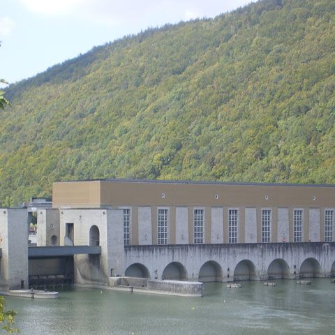 Prima hidrocentrală automatizată a fost inaugurată după o investiţie de peste 18 mil. euro