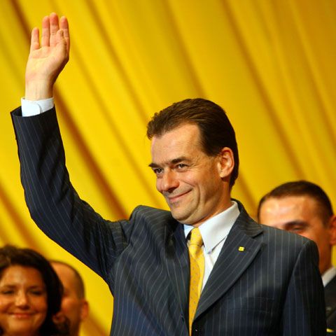 Orban despre concluziile Comisiei de la Cotroceni: "Ţara arde şi baba se piaptănă"