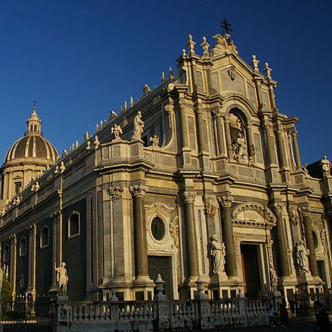 CONCURS: WIZZitează Europa! Catania - la un pas de mare, la doi paşi de munte