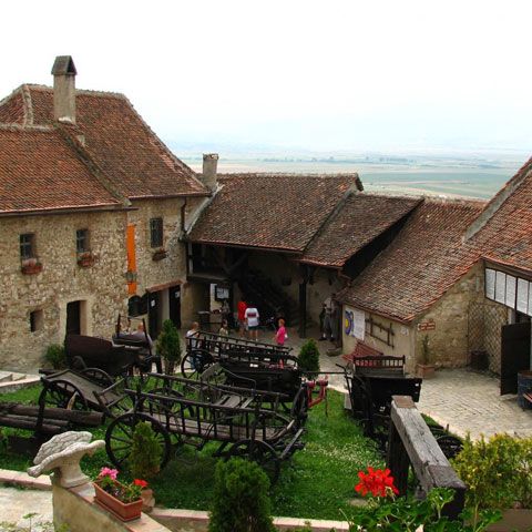 Un balcon al cetăţii Râşnov s-a prăbuşit