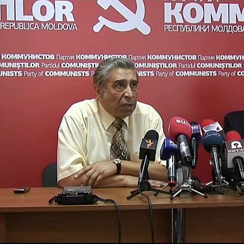 Comuniştii moldoveni cer conducerea serviciilor secrete, Comisiei Electorale şi Curţii de Conturi
