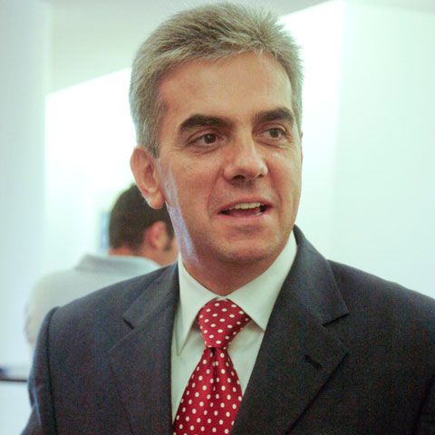 Liberalii au contestat la CCR Legea educaţiei şi Legea reorganizării instituţiilor