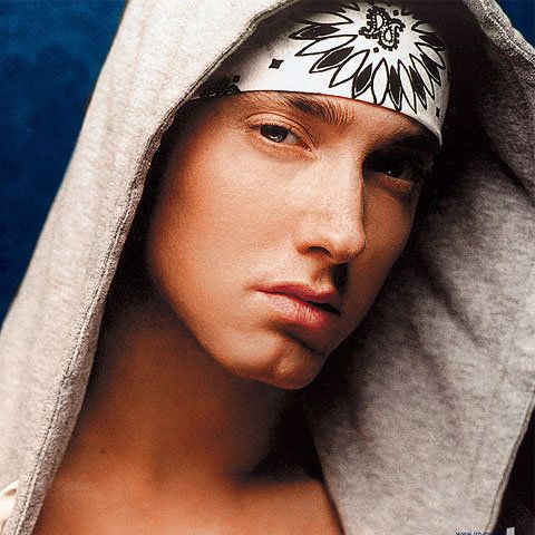 Război între Eminem şi Apple