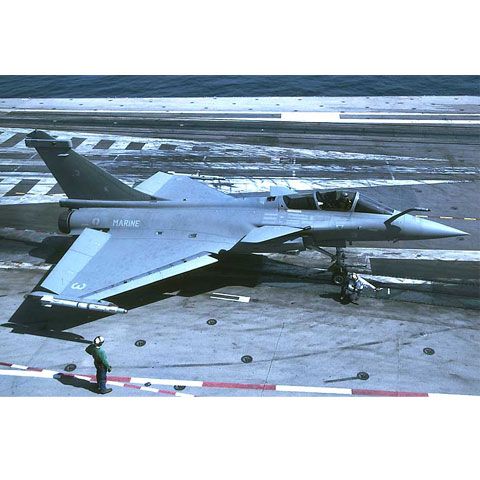 Două avioane ale marinei franceze s-au prăbuşit în Marea Mediterană 