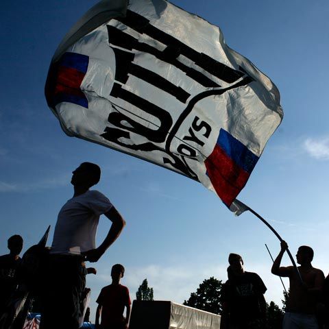 Un baschetbalist de la Dinamo a fost bătut de suporteri stelişti