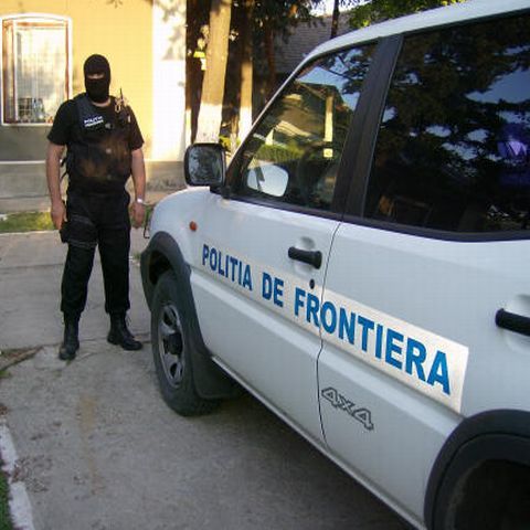 O arădeancă a fost prinsă în timp ce primea bani pentru o angajare