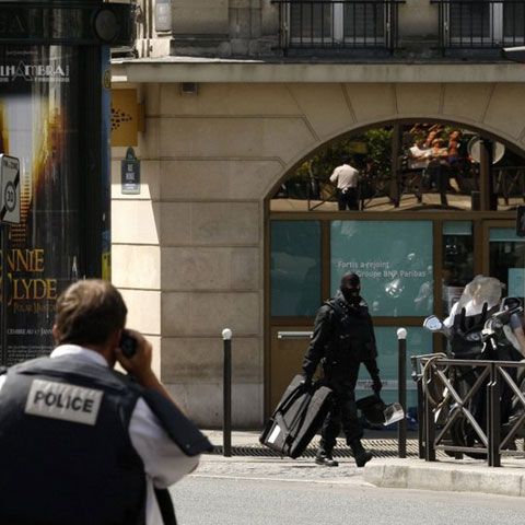 Doi hoţi au murit în timp ce încercau să arunce în aer o bancă din Belgia