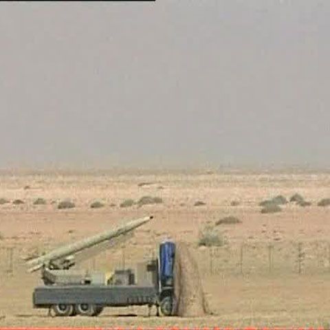 Iranul a lansat cu succes două rachete cu rază scurtă de acţiune 