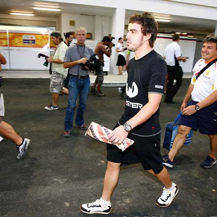 Alonso, pe turnantă spre paddock-ul Ferrari