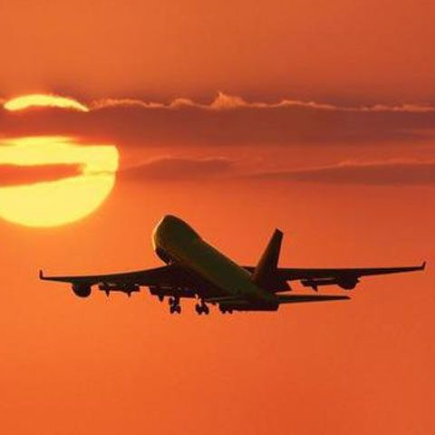 CE vrea să reducă emisiile vapoarelor cu 20% şi pe cele ale avioanelor cu 10% până în 2020