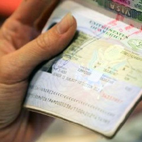 Românii se pot înscrie la loteria vizelor SUA începând de vineri