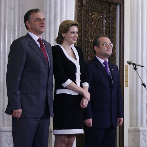 Membrii Coaliţiei s-ar putea reuni în această dimineaţă