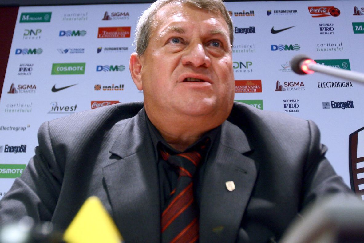 Iuliu Mureşan: Trebuie să depăşim cu bine primele 20 de minute ale meciului de la Eindhoven