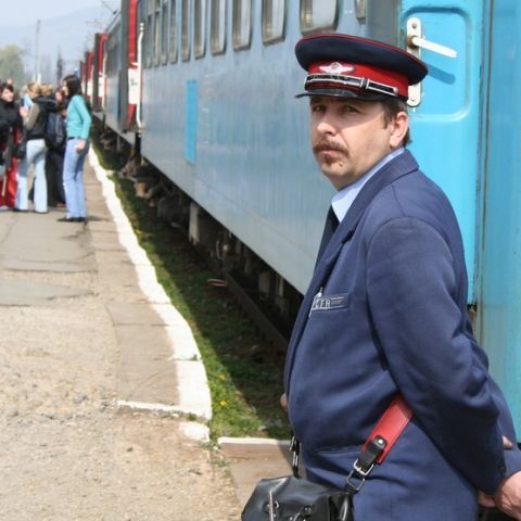 Angajaţii CFR şi-au primit banii pe luna septembrie