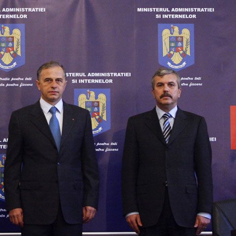 Mircea Geoană şi Dan Nica au participat la conferinţa de alegeri a PSD Bucureşti